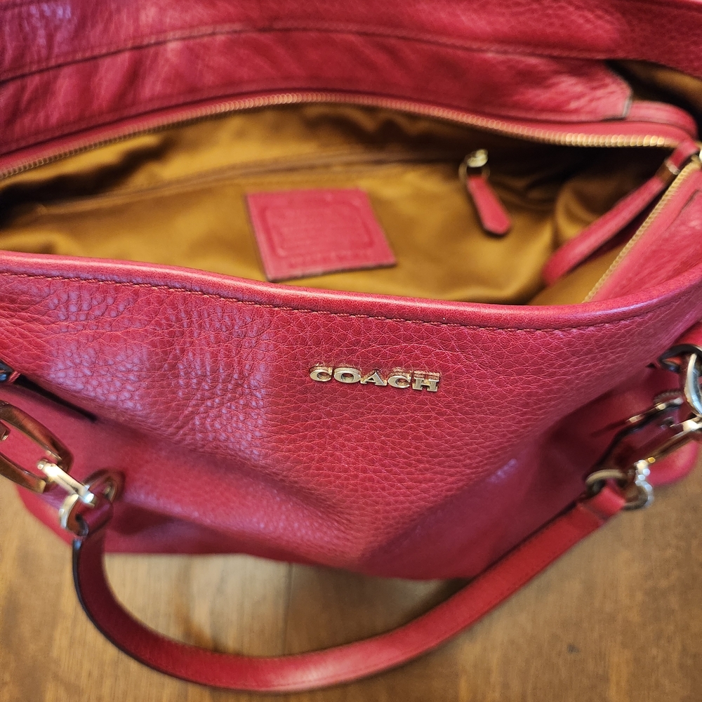 Coach Pebbled Leather Tote in Berry Pink/Dark Red with Gold Hardware - Picture 3 of 12